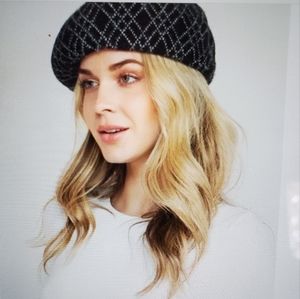Stylish Black Plaid Women's Beret
